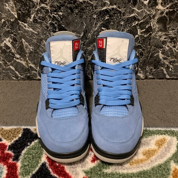 Jordan 4 University Blues Size 10